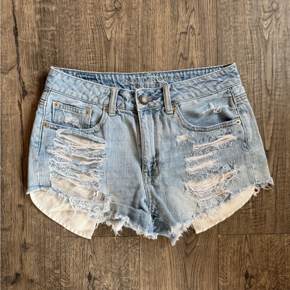 American Eagle Hi Rise Distressed Festival Shorts- Size 4